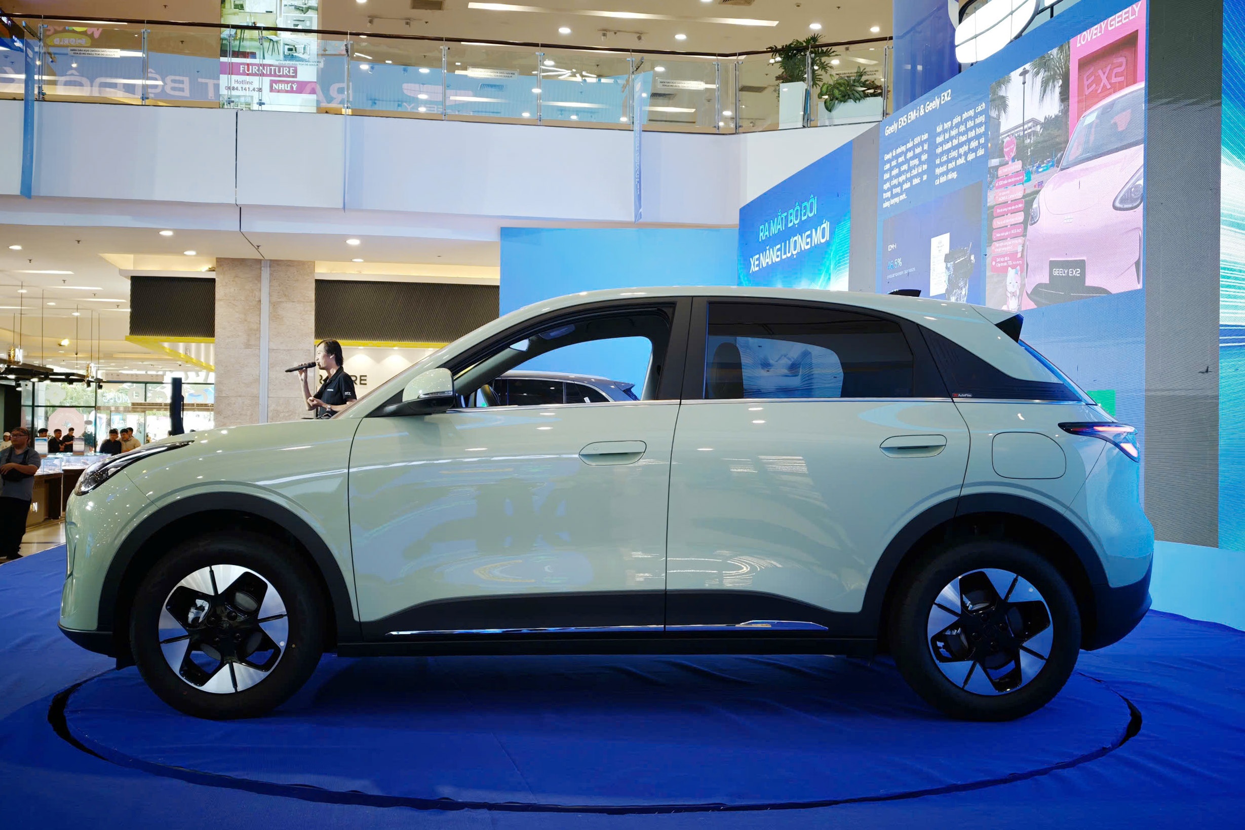 Geely,  Geely EX2 anh 2