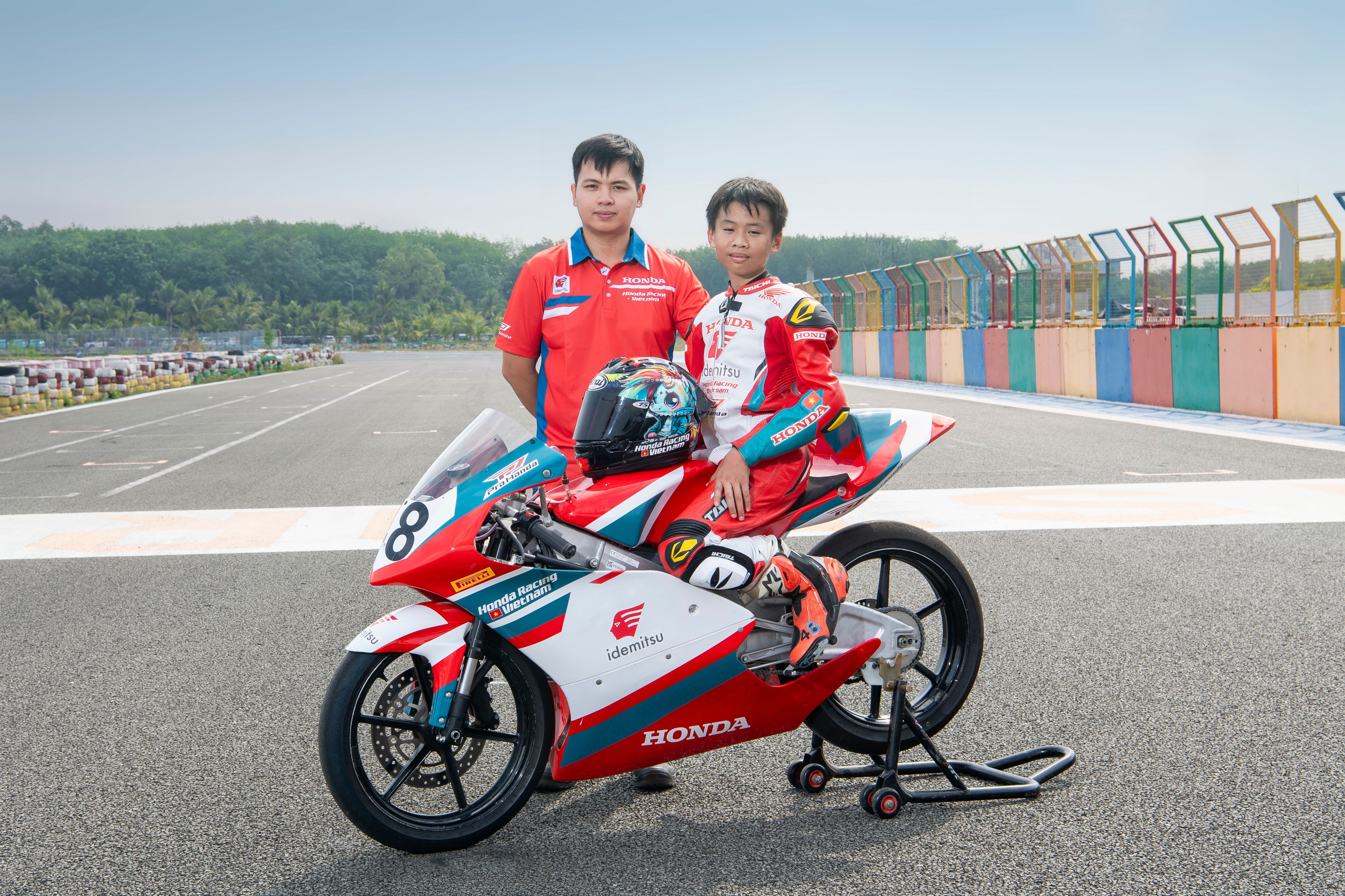 Honda,  mo to the thao anh 3