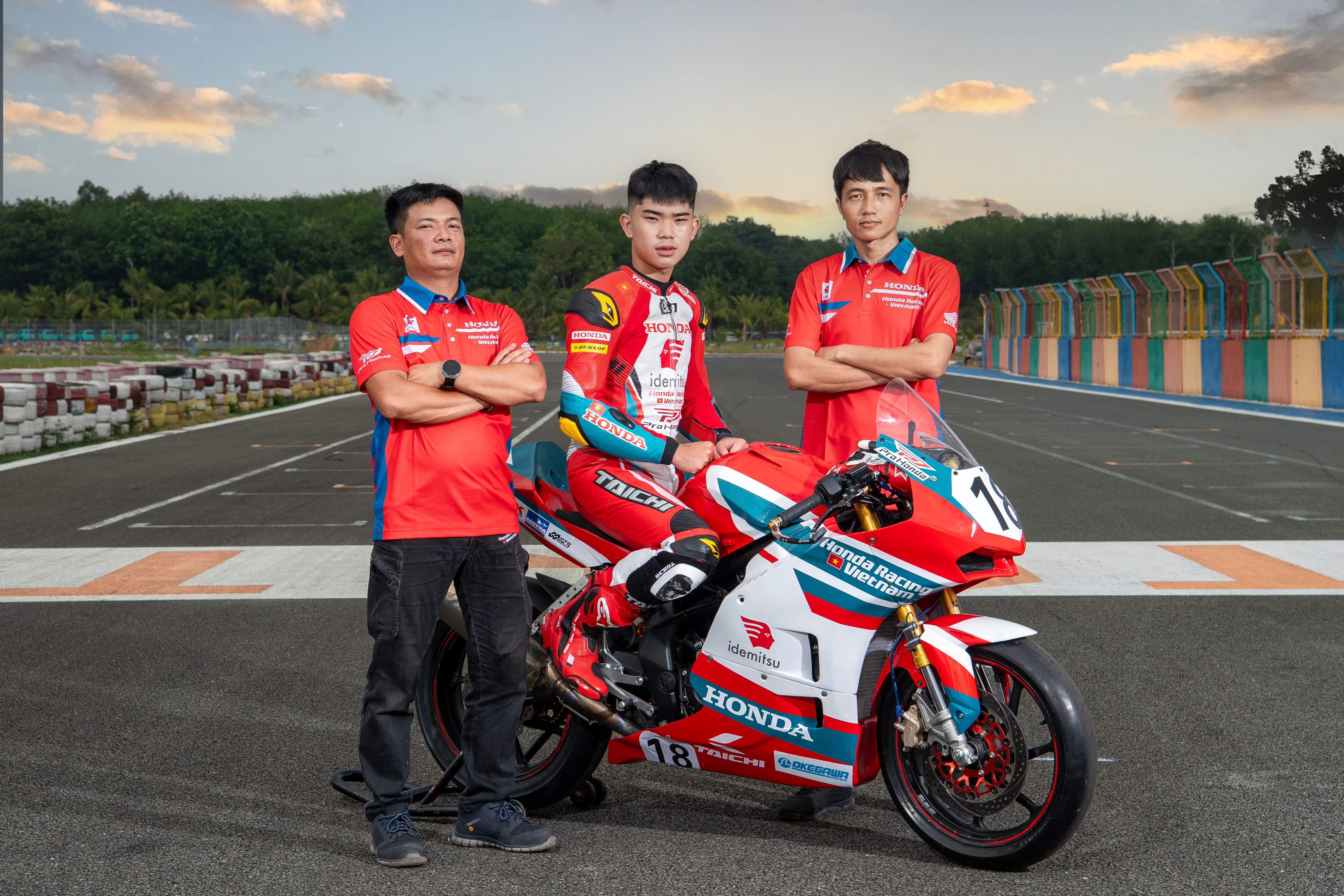 Honda,  mo to the thao anh 1