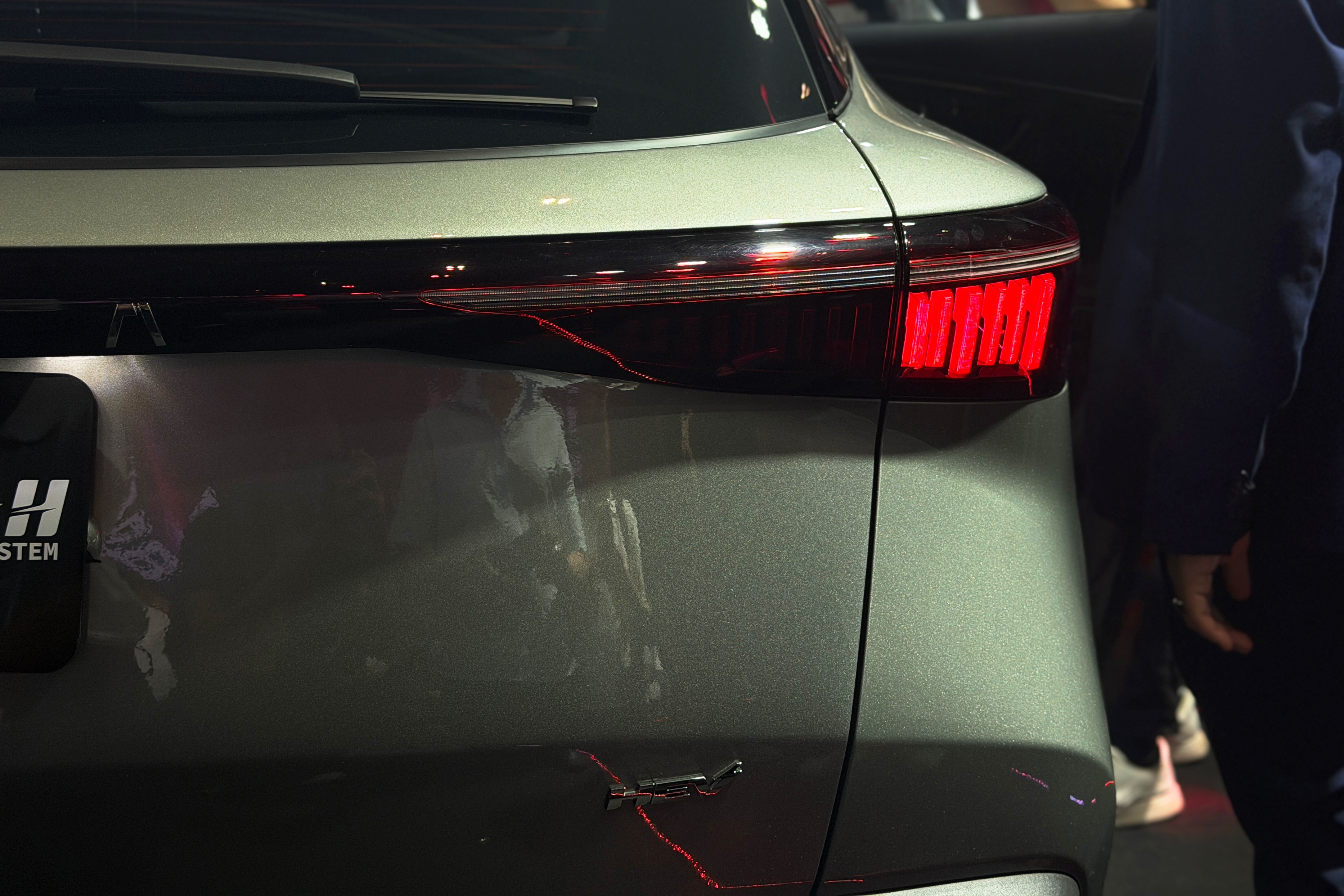 Chieu khuyen mai la cua cac hang xe - tang tien xang cho khach hinh anh