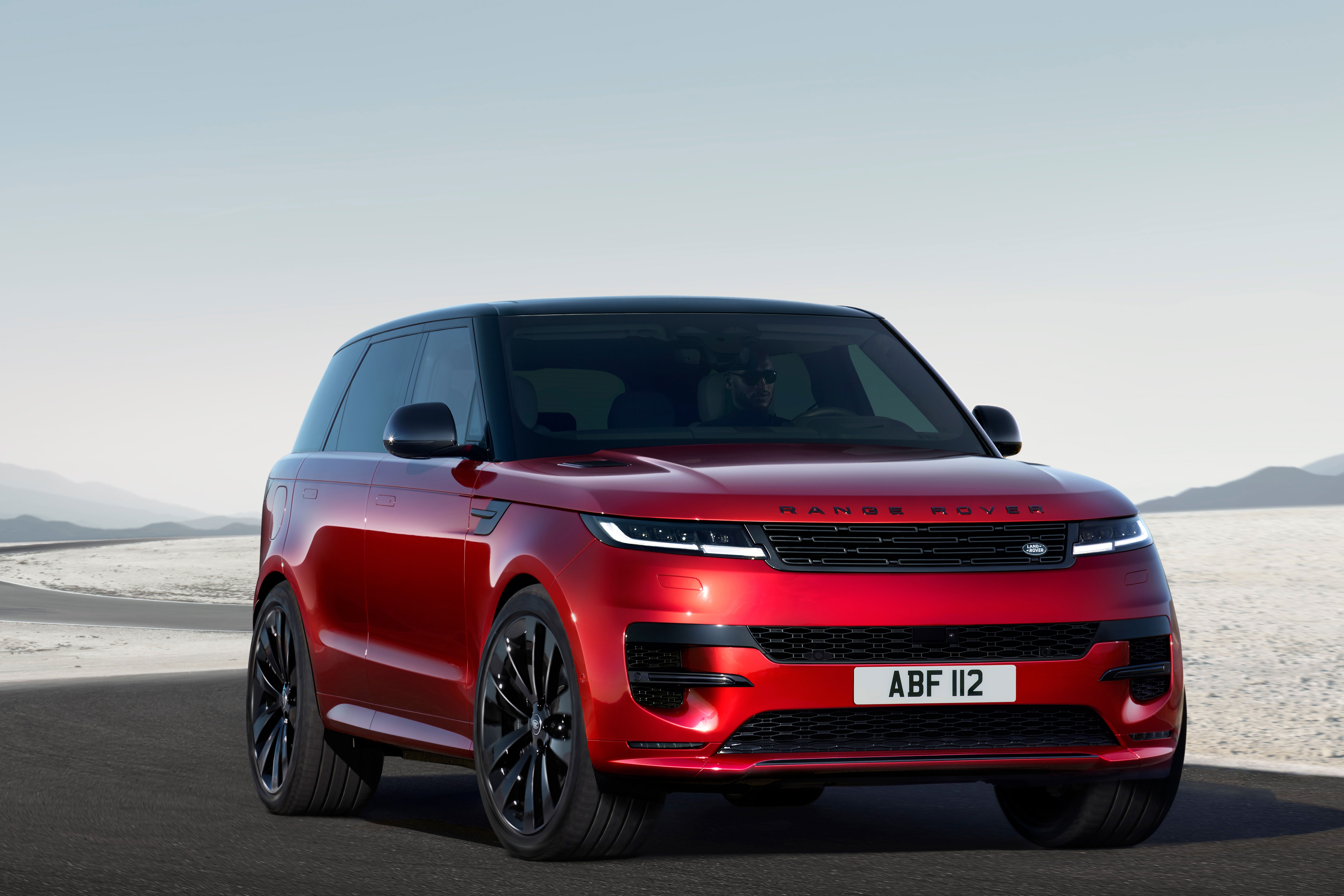 Range Rover Sport doi moi 2026 chot gia tu 5,9 ty dong tai Viet Nam hinh anh