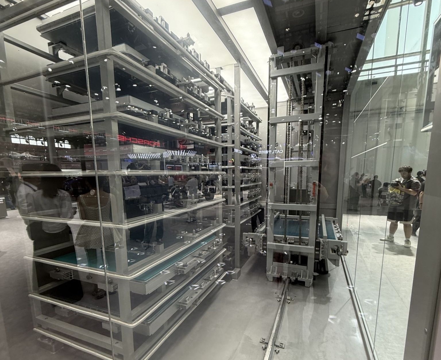 xe,  trien lam oto anh 3