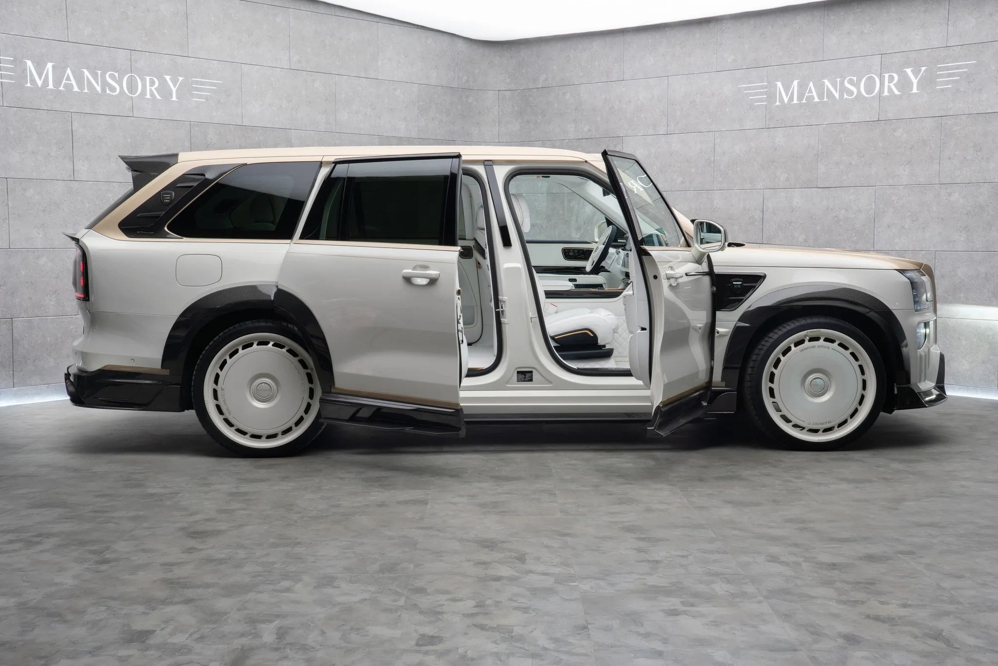 Zeekr,  Rolls-Royce anh 2