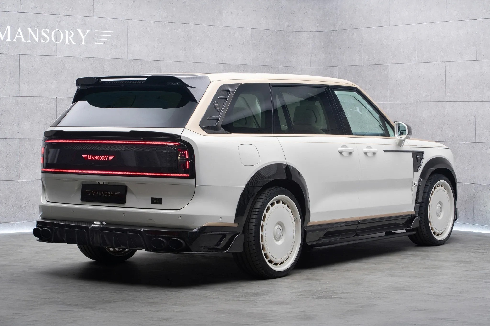 Zeekr,  Rolls-Royce anh 4