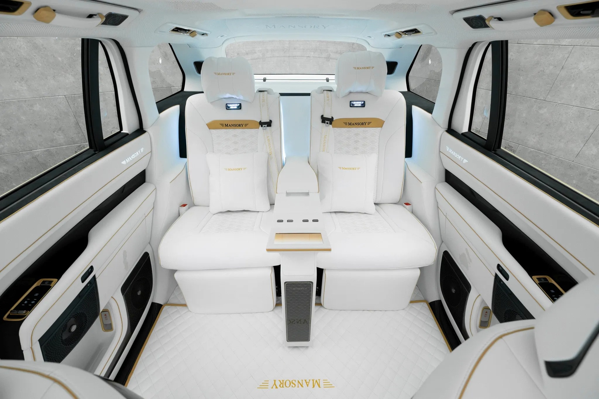 Zeekr,  Rolls-Royce anh 6