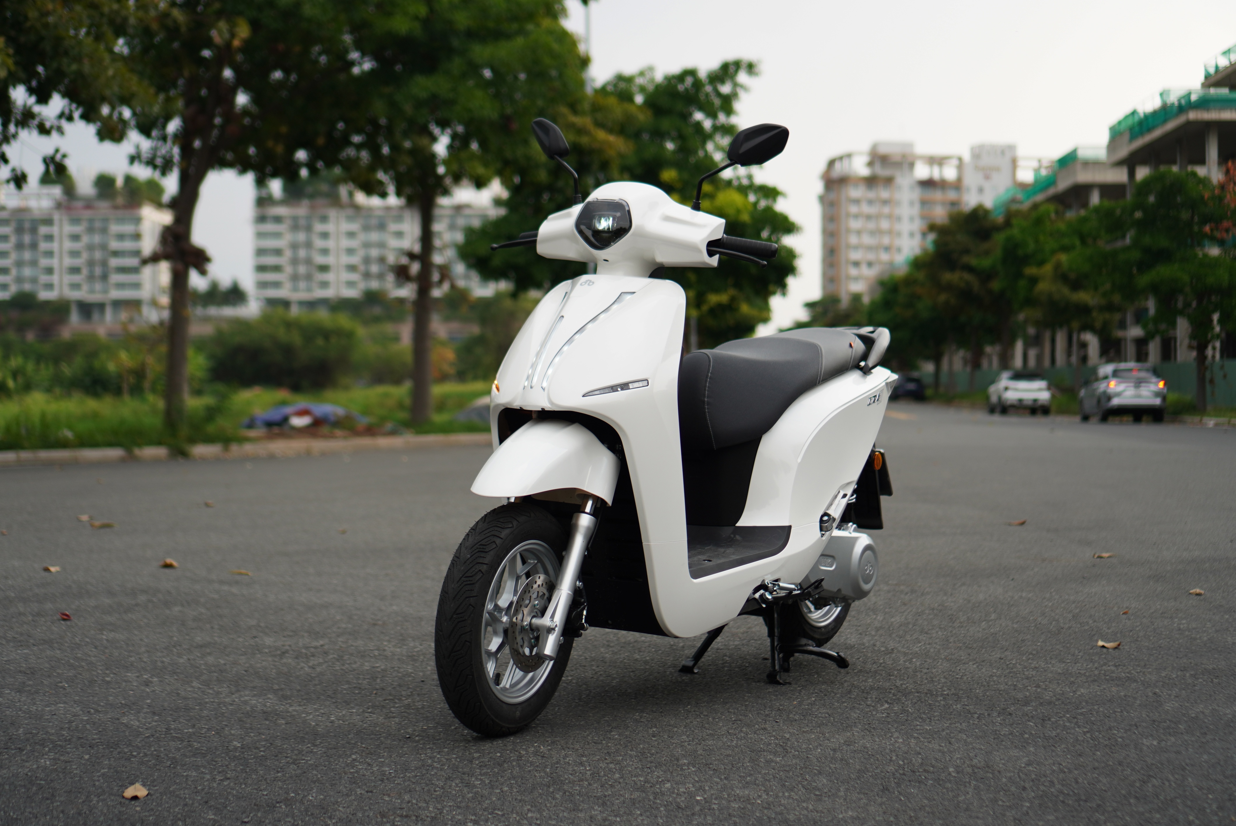 xe m&aacute;y điện  ảnh 4