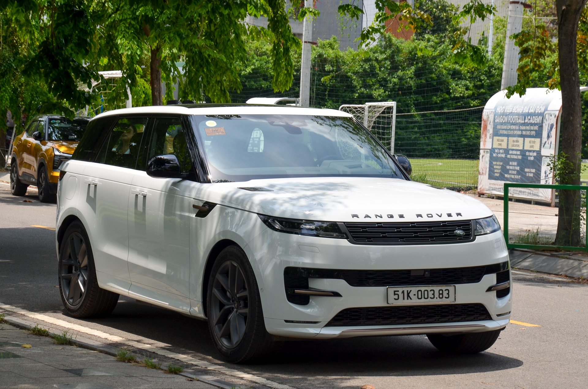 Ngam Range Rover Sport PHEV - SUV sang gia gan 7 ty hinh anh