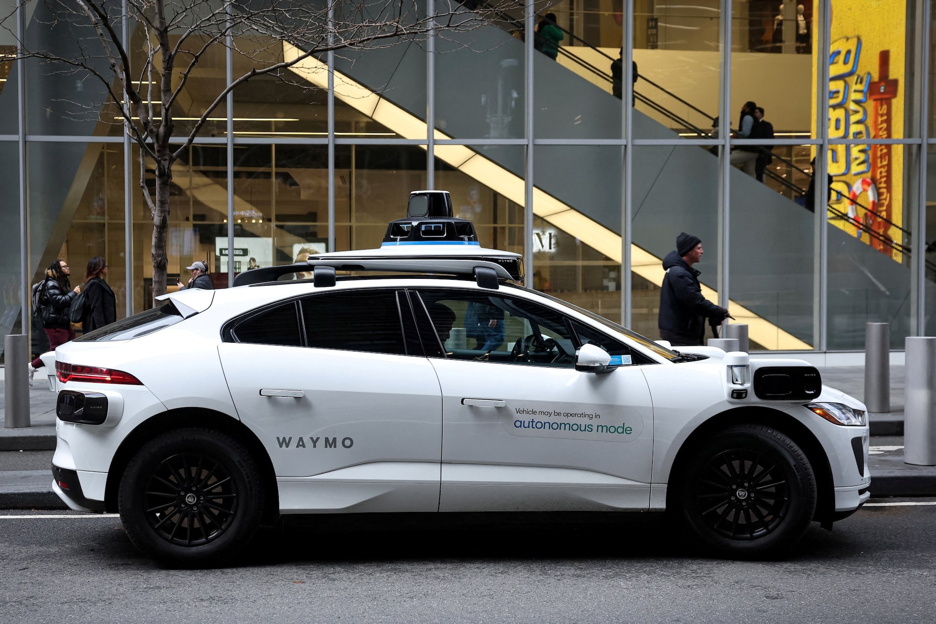 taxi tu lai,  robotaxi anh 2