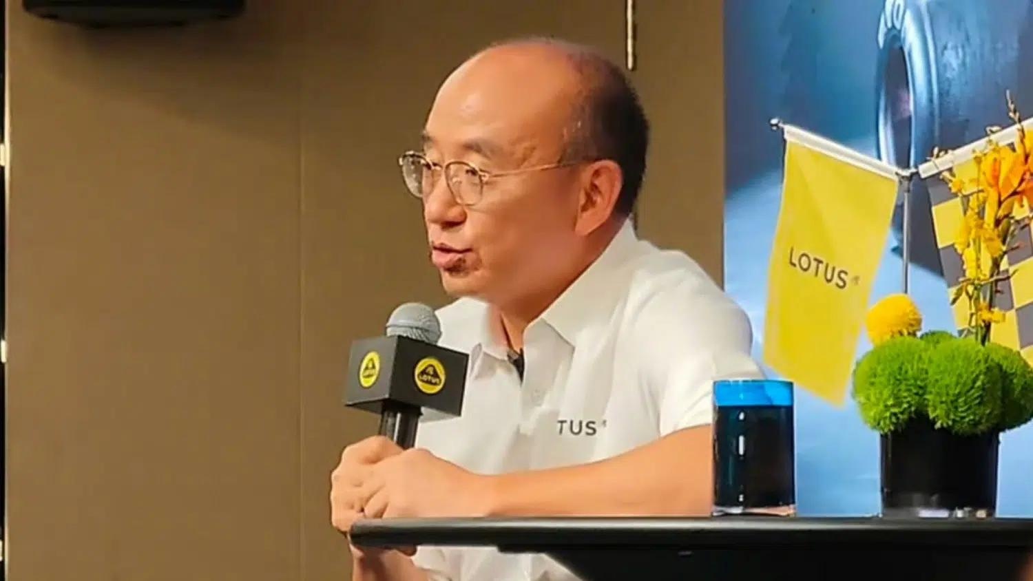 CEO Lotus cho rang moi xe the thao tren 1,8 tan la 'tam thuong' hinh anh