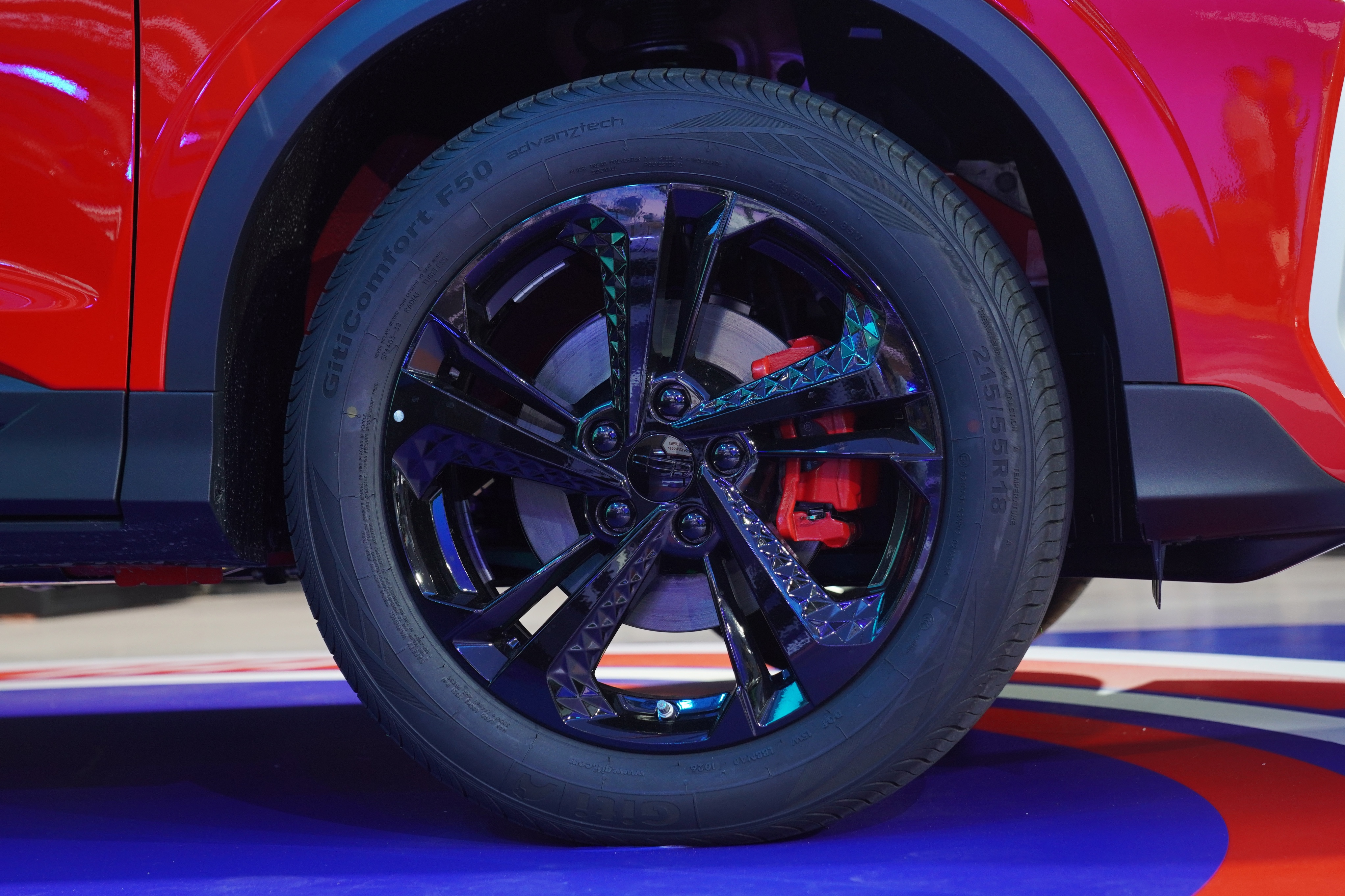 Geely,  Geely Coolray anh 7