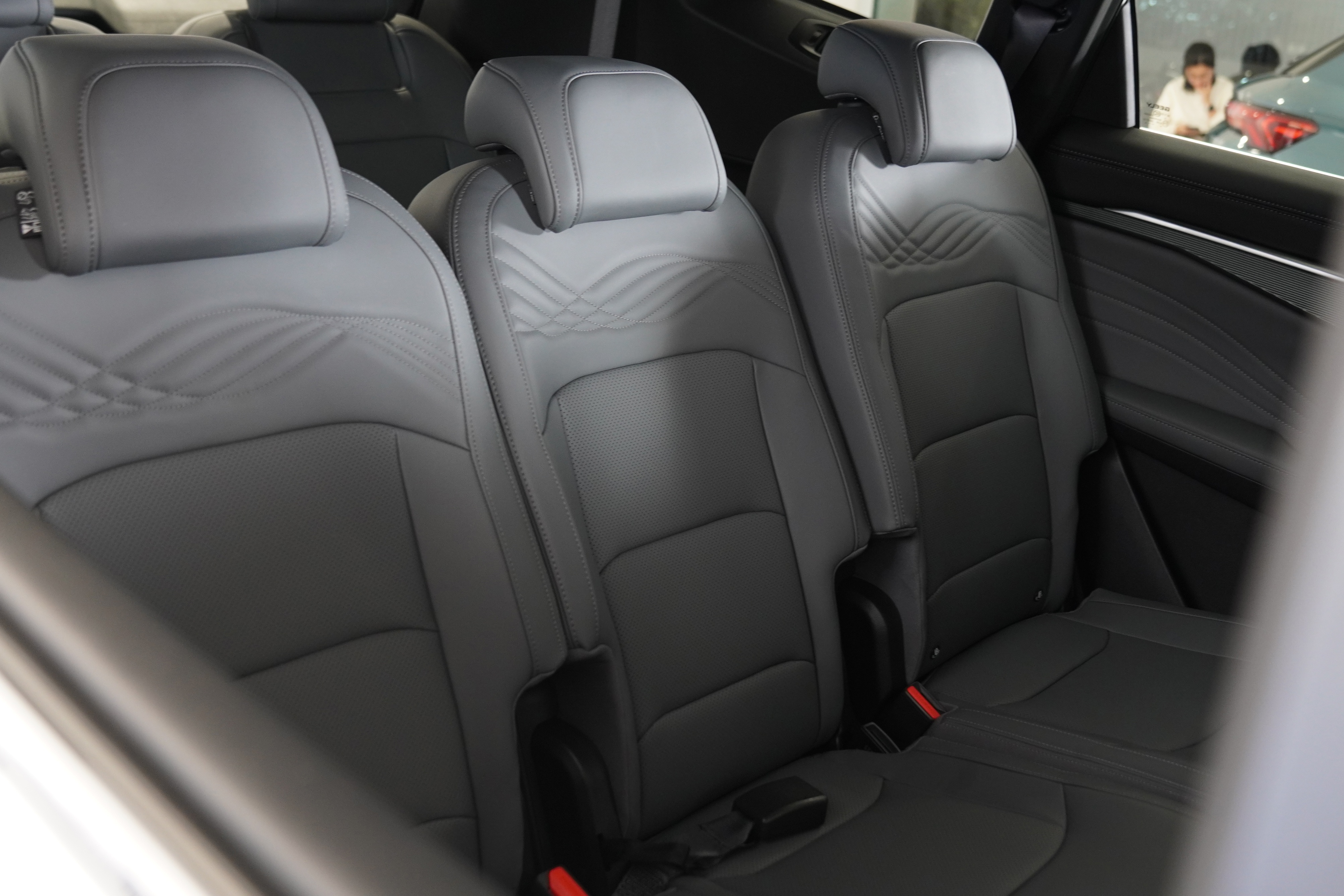 Geely anh 10