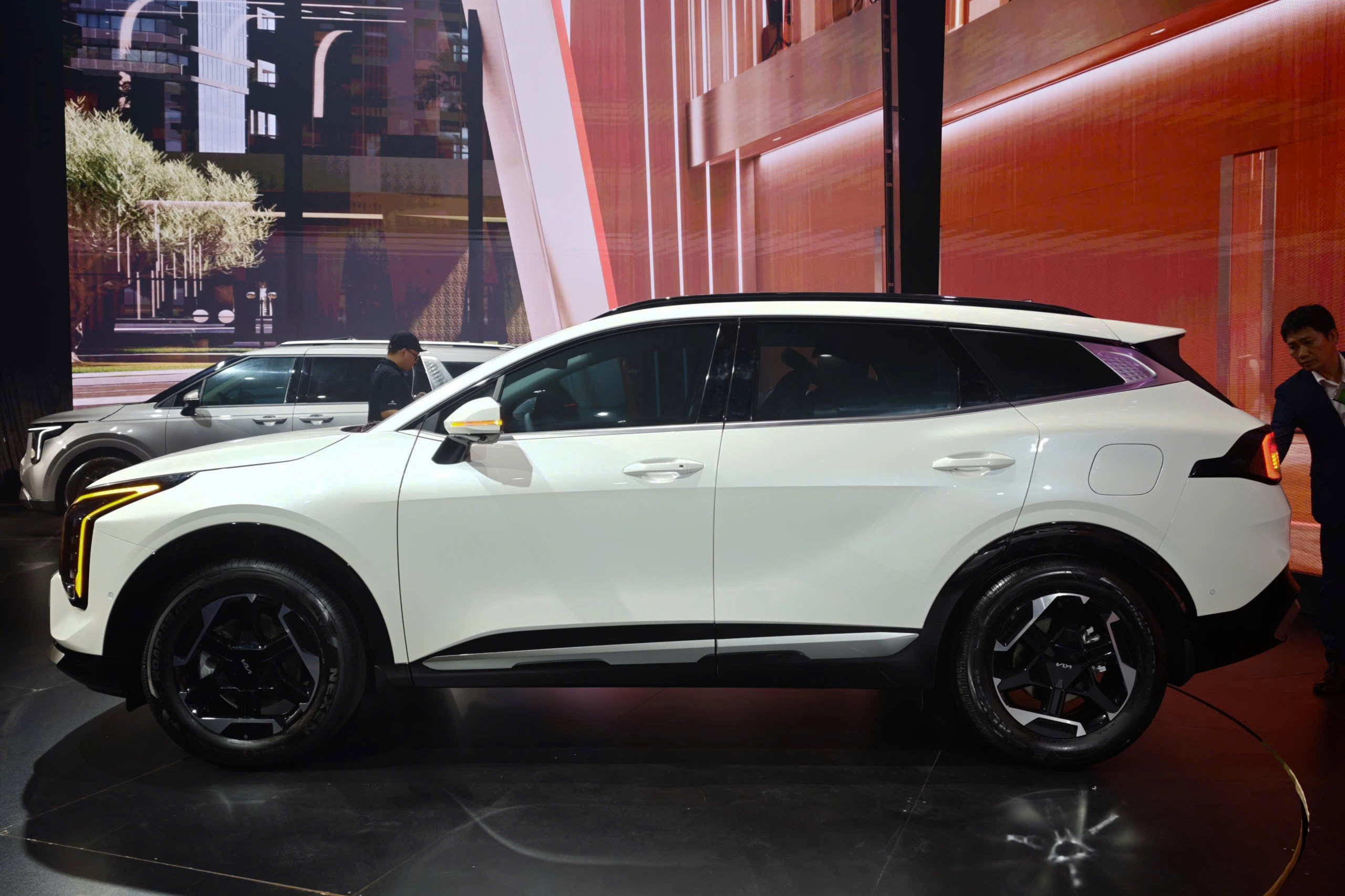 Kia Sportage,  hybrid anh 2