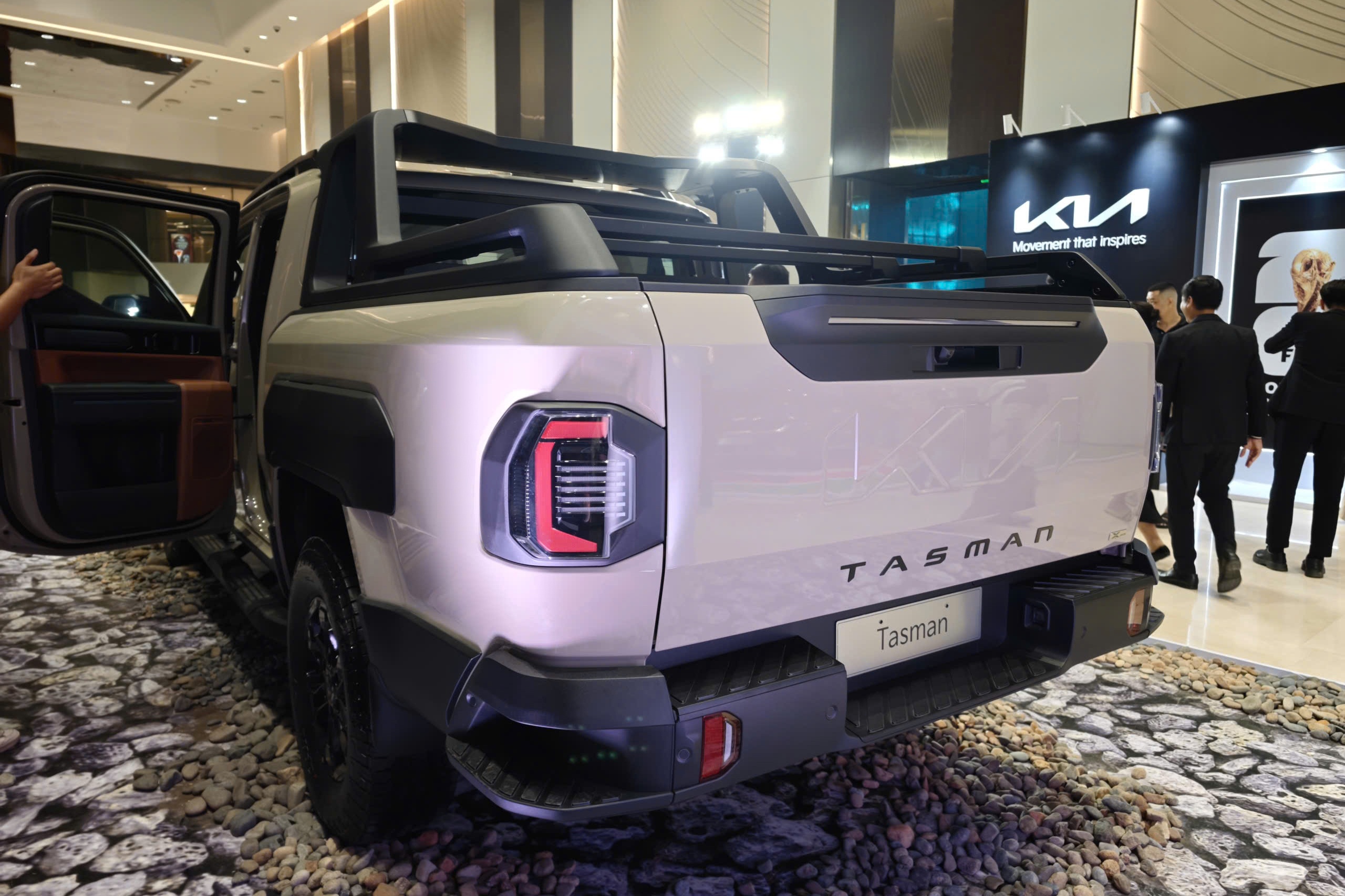 Kia Tasman anh 8