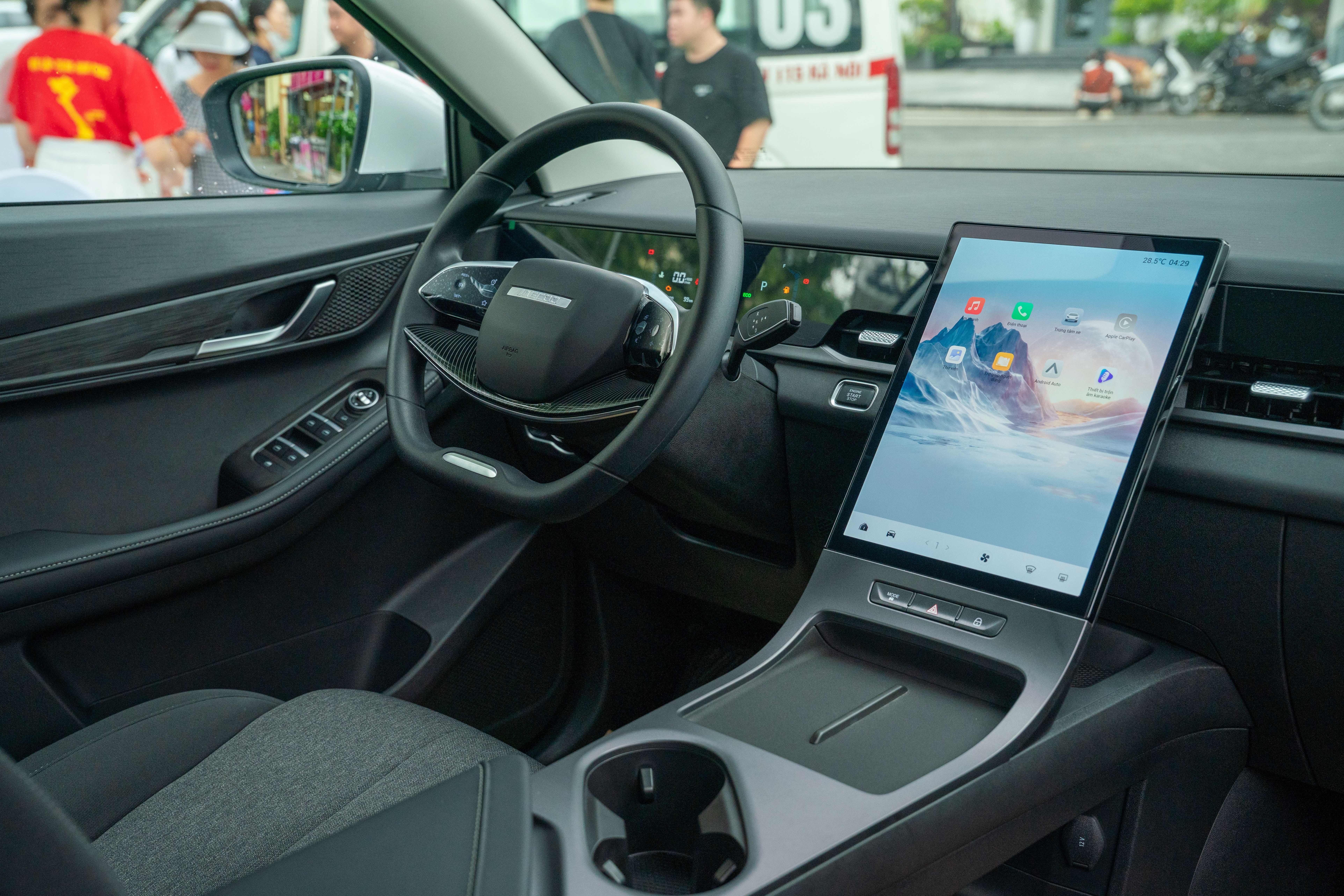 Toyota Yaris Cross,  Jaecoo J5 anh 5
