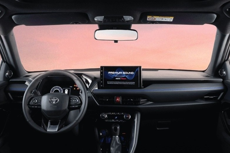 Toyota Yaris Cross,  Jaecoo J5 anh 6