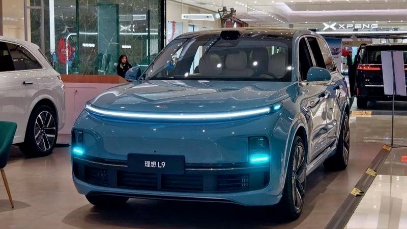 Đèn xanh ADAS trên xe bị cấm?