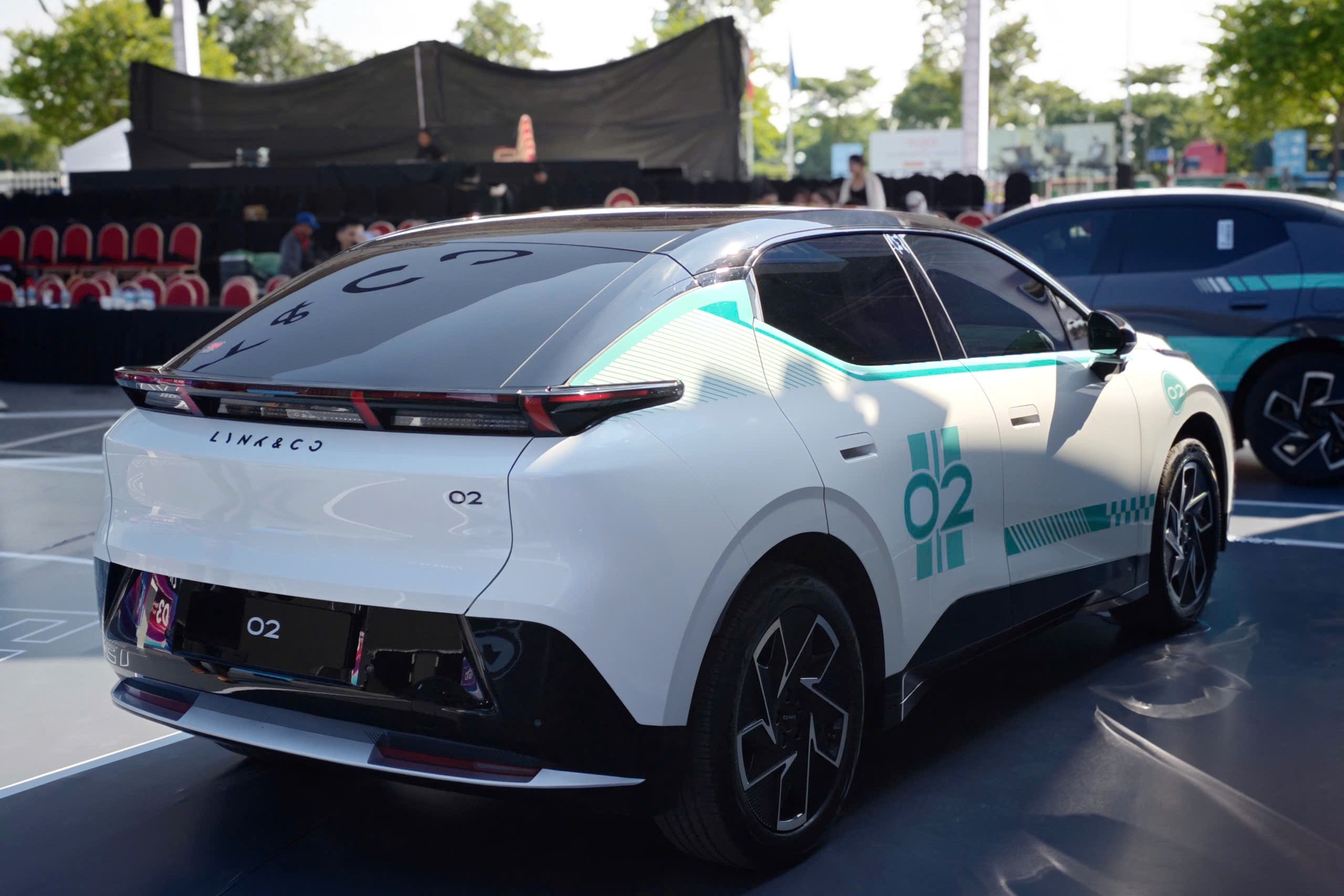 lynk & co 02 ảnh 2