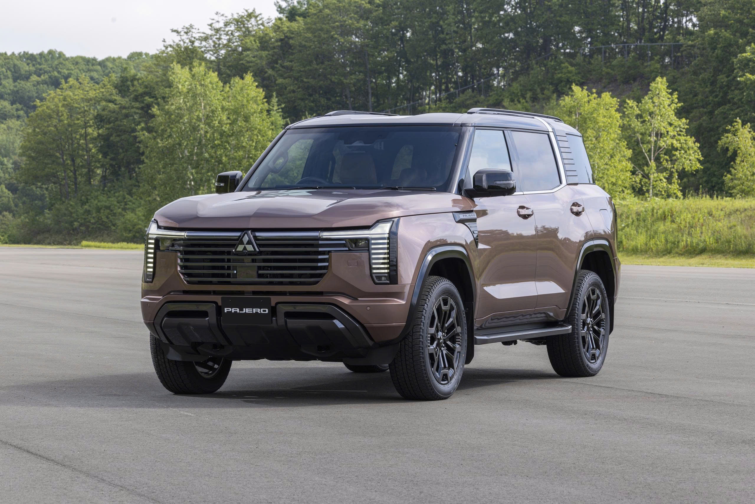 Mitsubishi,  Mitsubishi Pajero ảnh 1