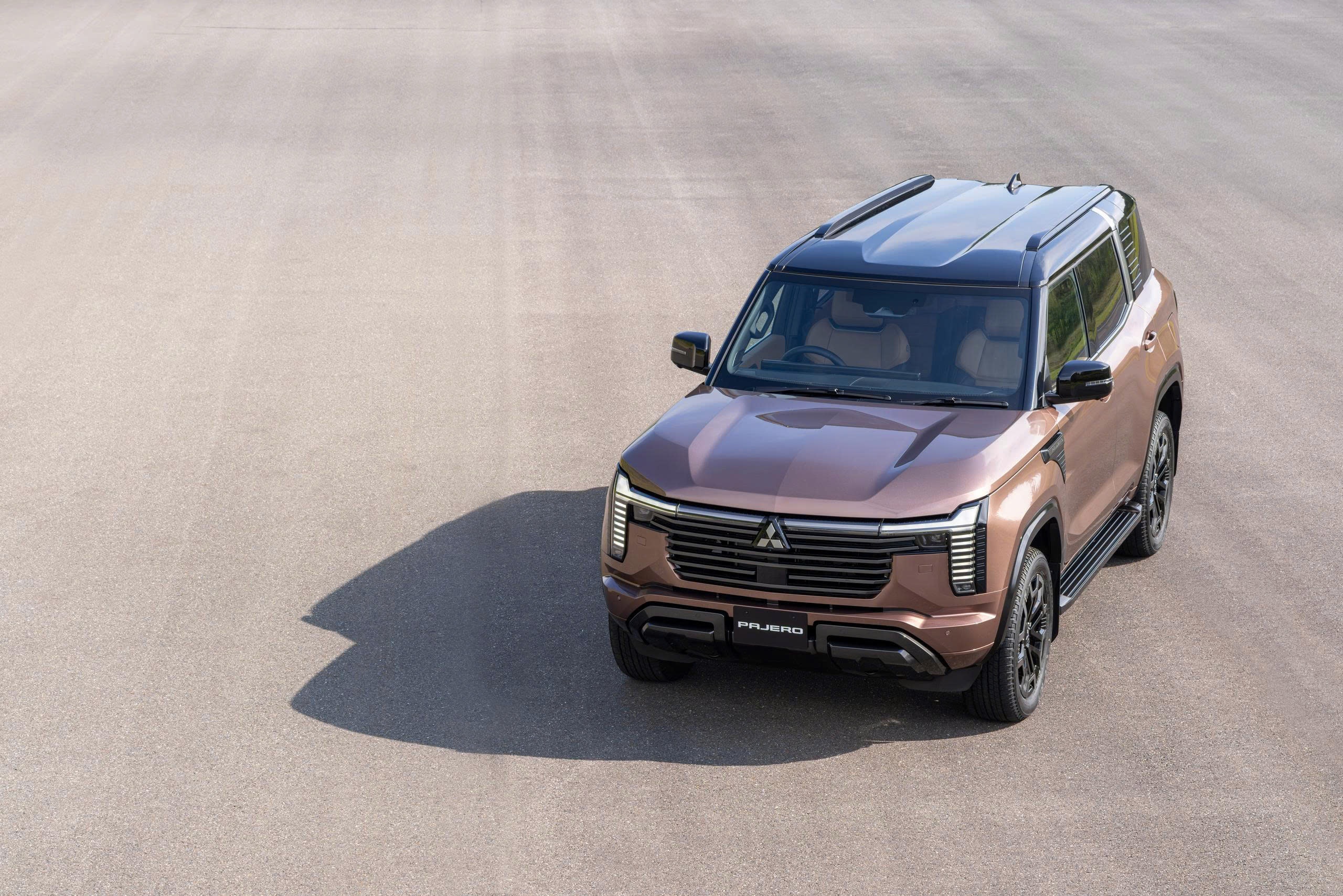 Mitsubishi,  Mitsubishi Pajero ảnh 14