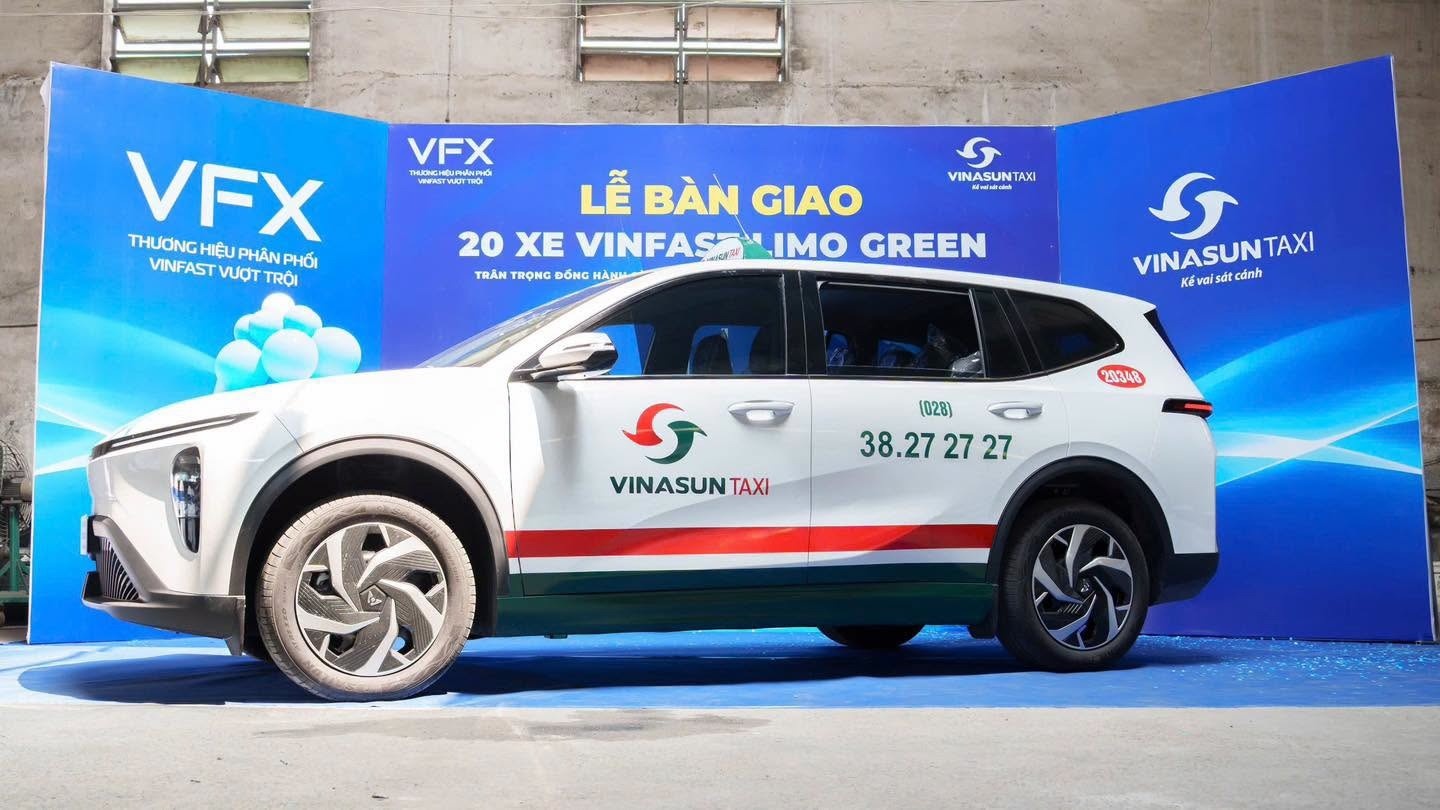 taxi,  xe điện  ảnh 2
