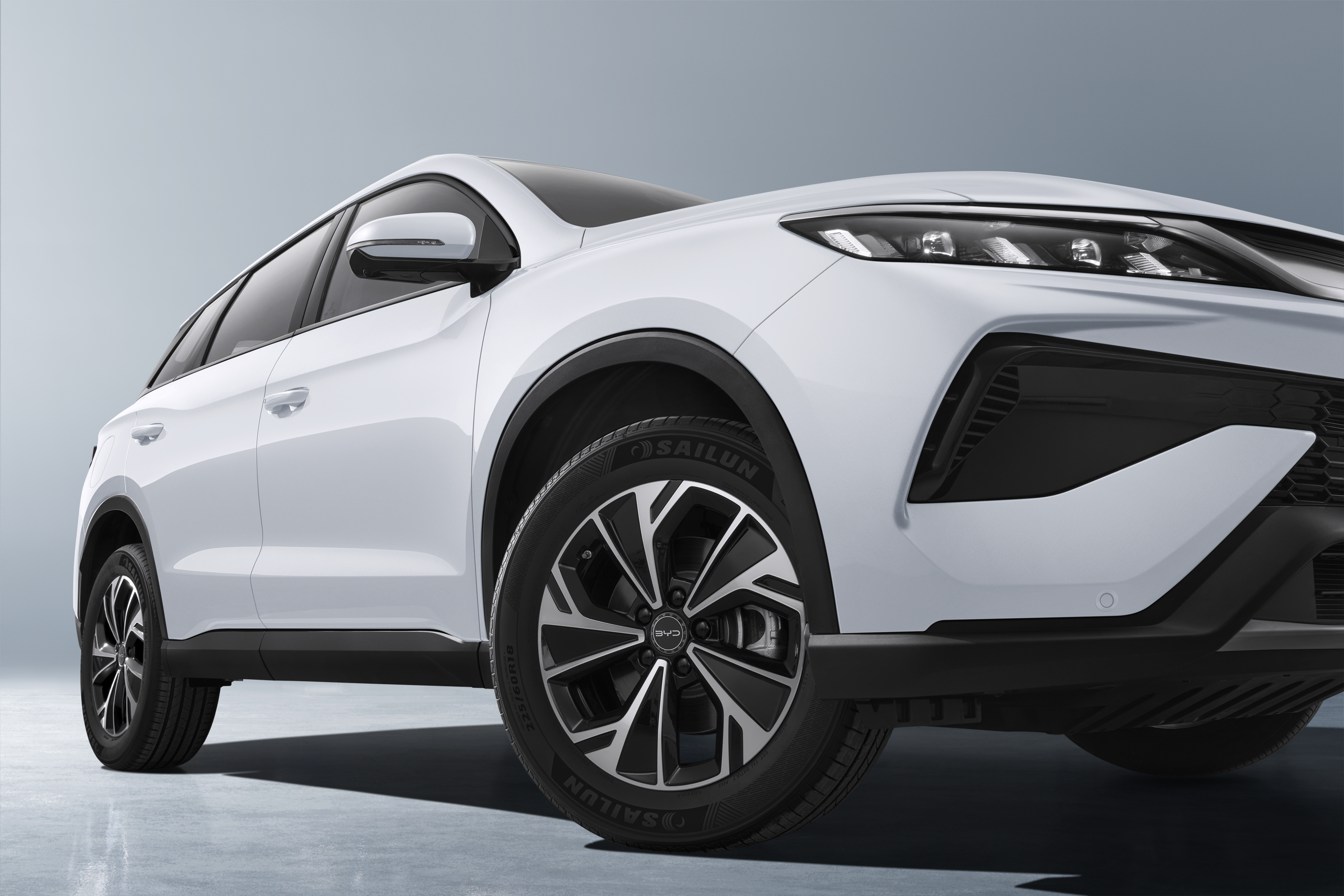 BYD nhận cọc Sealion 5, quyết 'xoay trục' sang hybrid tại Việt Nam?