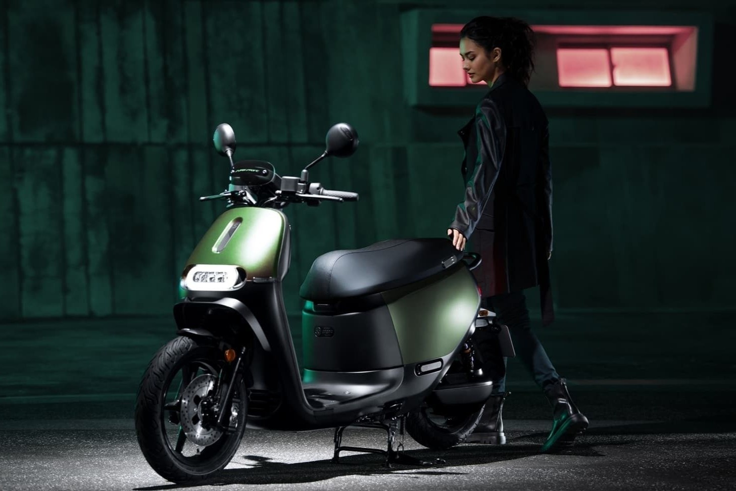 Ngắm xe máy điện đổi pin Gogoro, có chiếc đã đăng ký bán tại Việt Nam