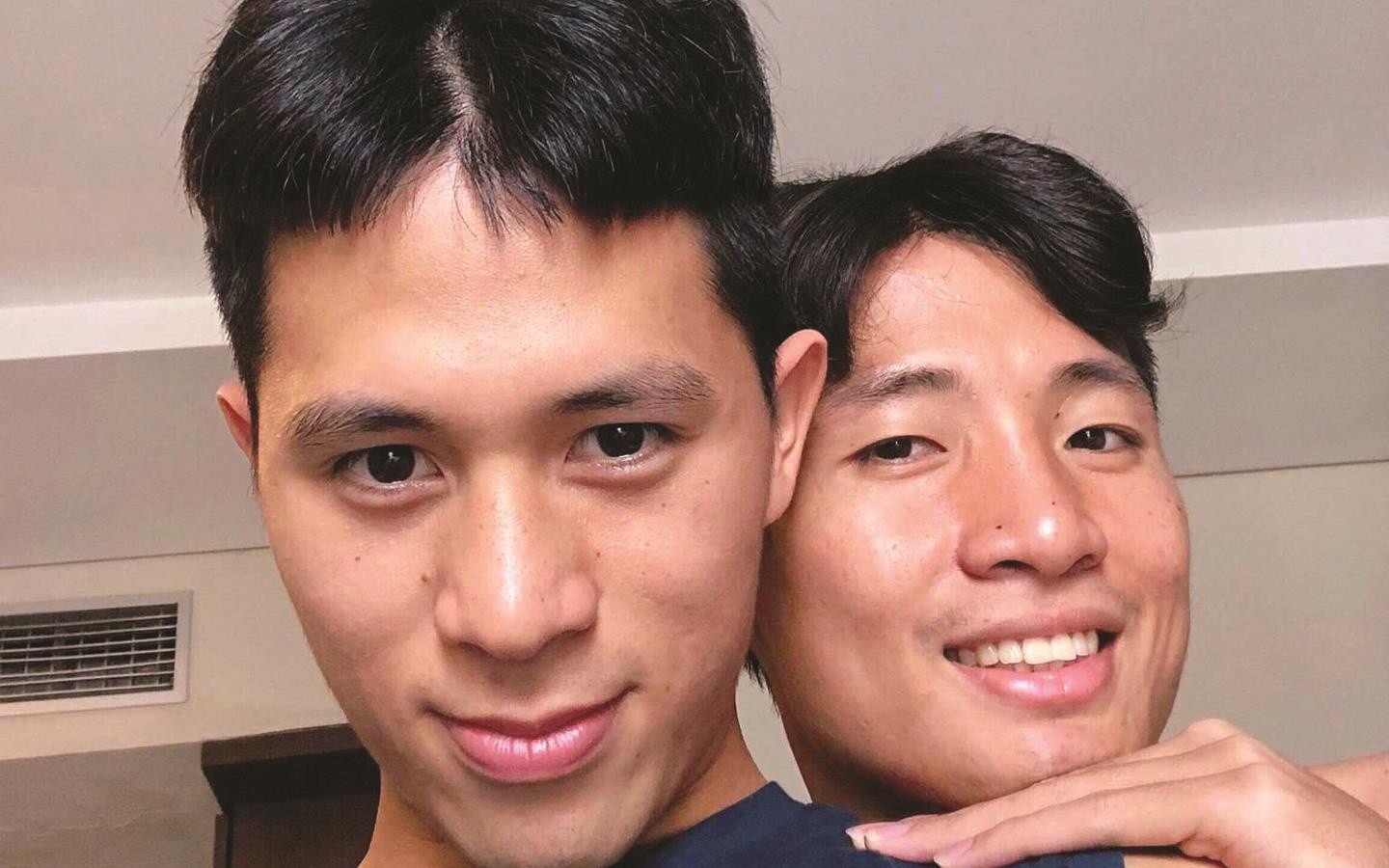 Dinh Trong - Tien Dung vui ve cung nhau vao bep hinh anh