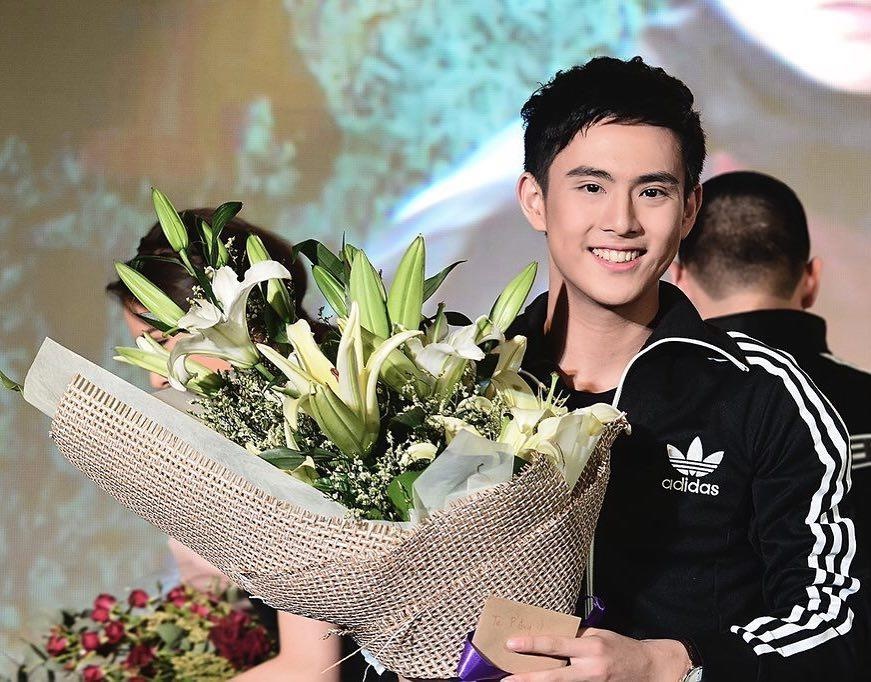 nam van dong vien cau long dien trai Thai Lan anh 2