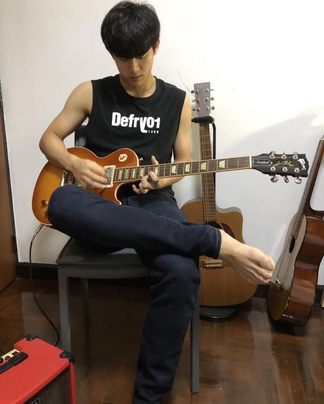 nam van dong vien cau long dien trai Thai Lan anh 6