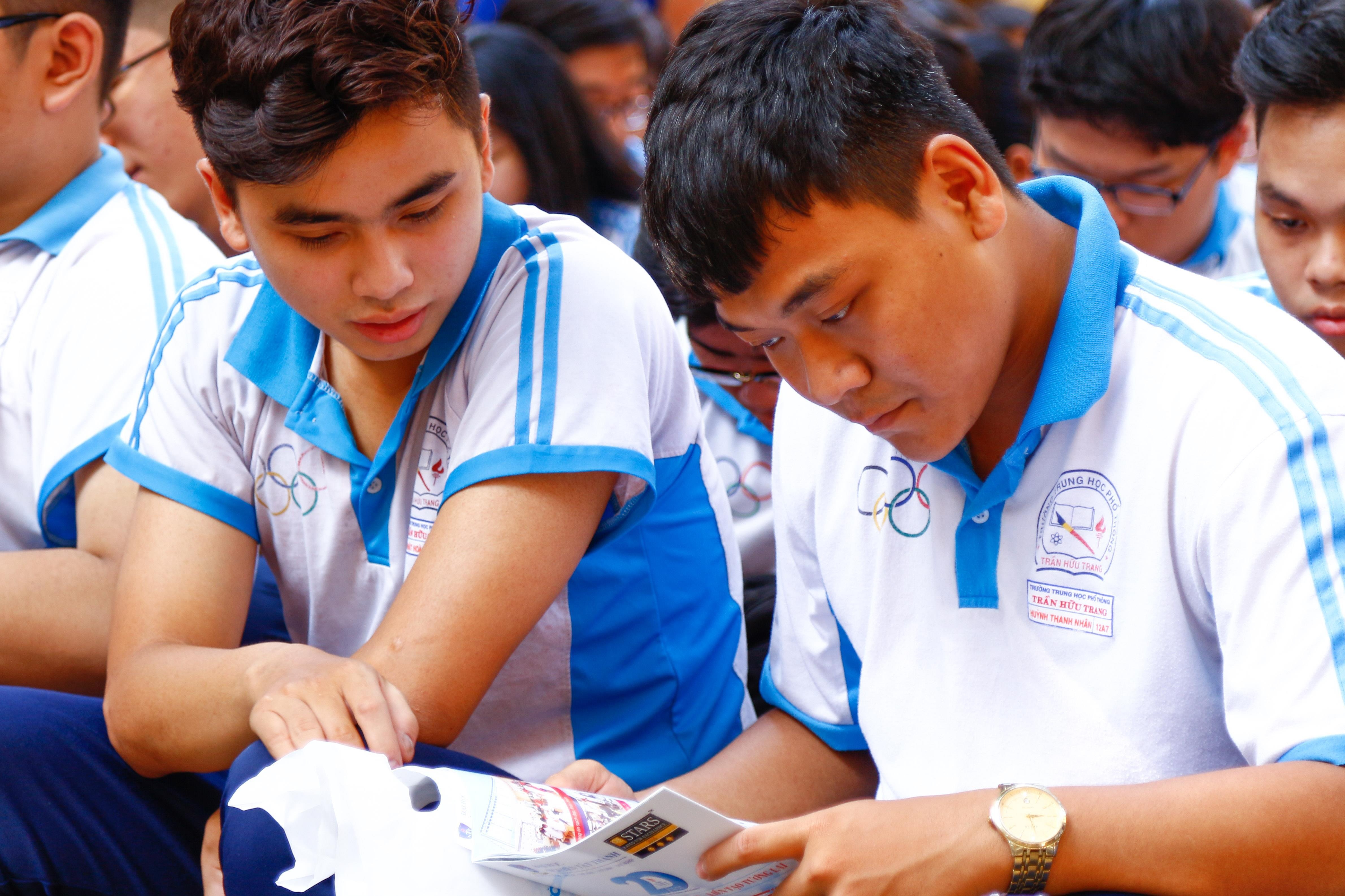 Dang ky den 20 nguyen vong co chac dau dai hoc? hinh anh