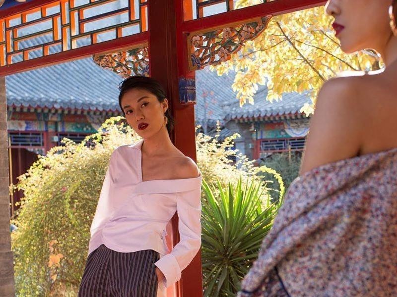 Nguoi mau Trung Quoc thay 485 bo do moi ngay hinh anh