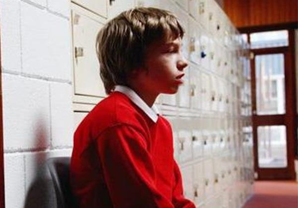 Chay theo thanh tich, truong duoi hang chuc nghin hoc sinh yeu kem hinh anh