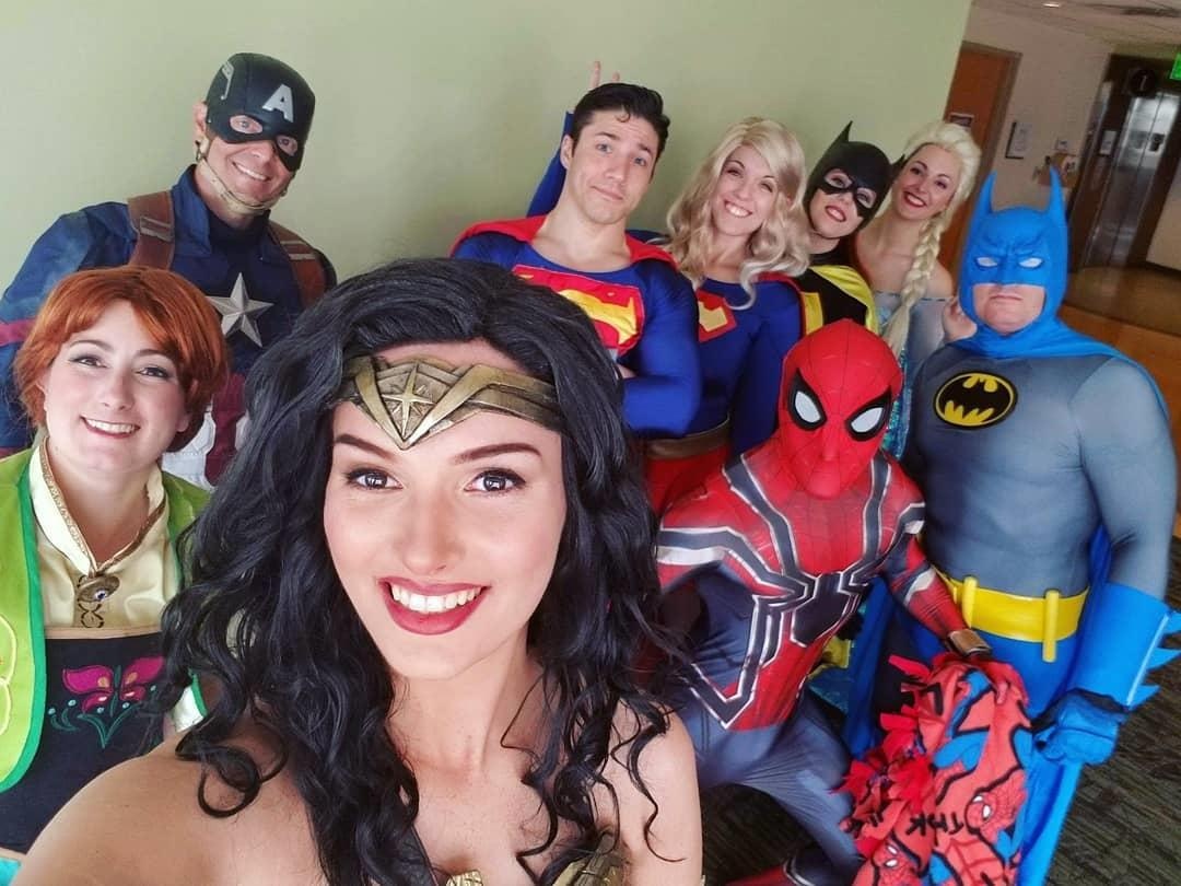 co gai cosplay giong het nhan vat trong phim anh 1