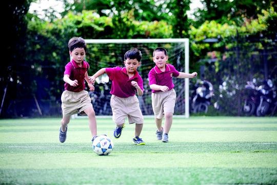 hoc phi truong tu thuc TP.HCM anh 1