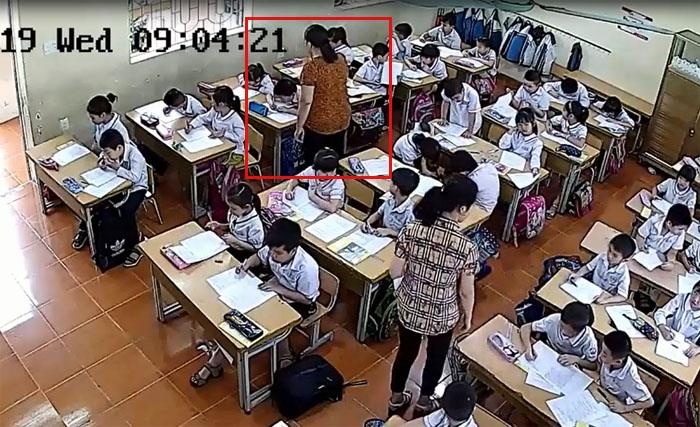 co giao tat toi tap hoc sinh anh 1