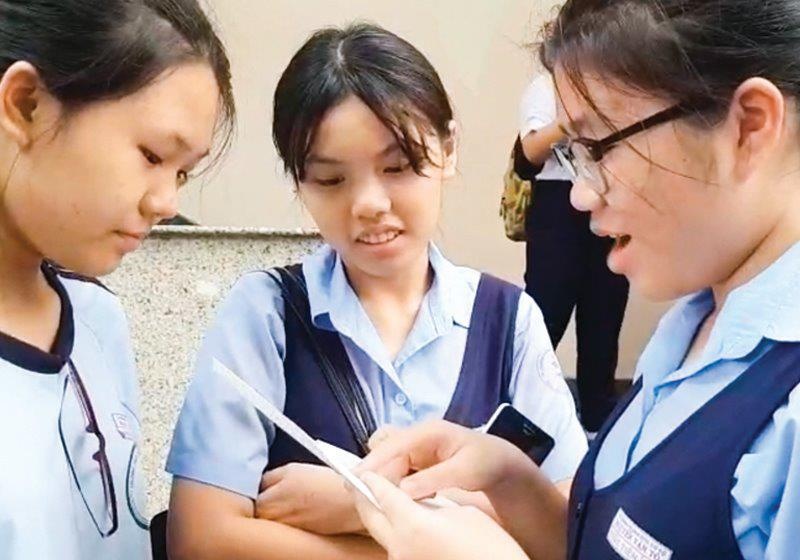 De thi Ngu van chuyen truong Pho thong Nang khieu TP.HCM hinh anh