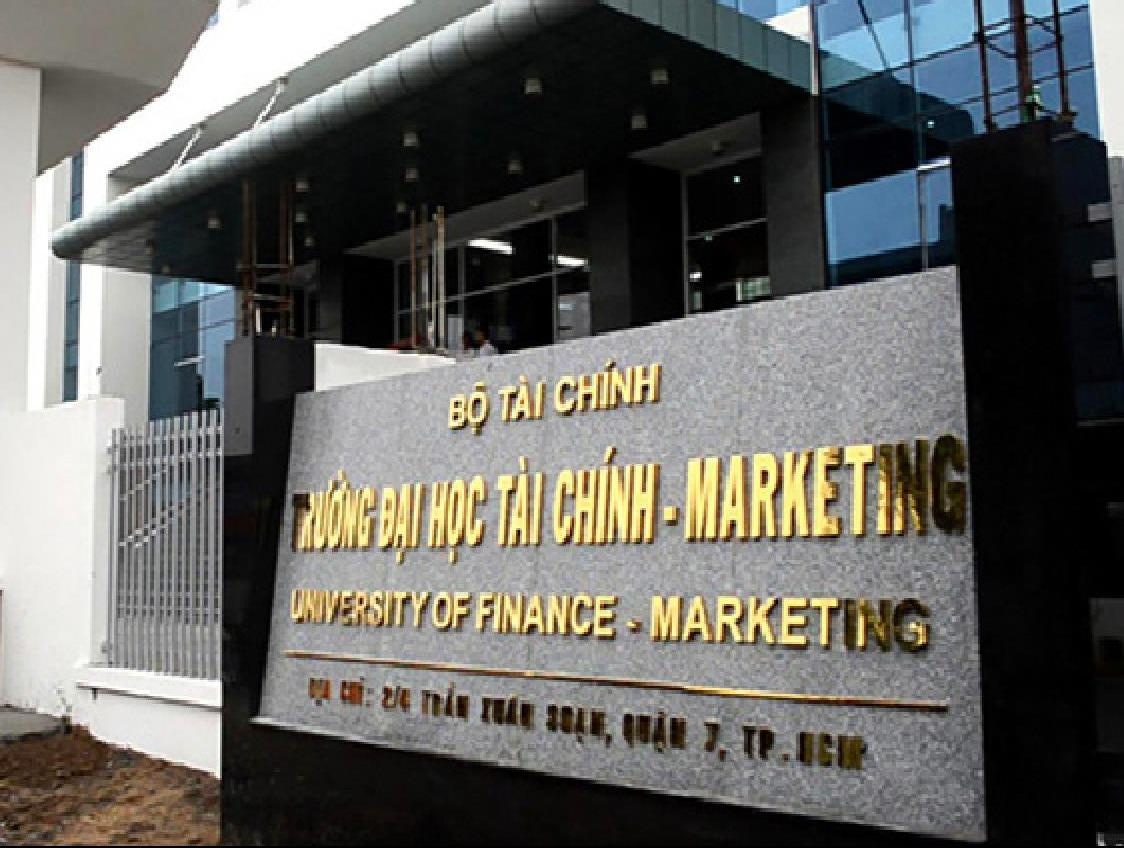 Gan 800 sinh vien Sai Gon co the bi duoi hoc hinh anh