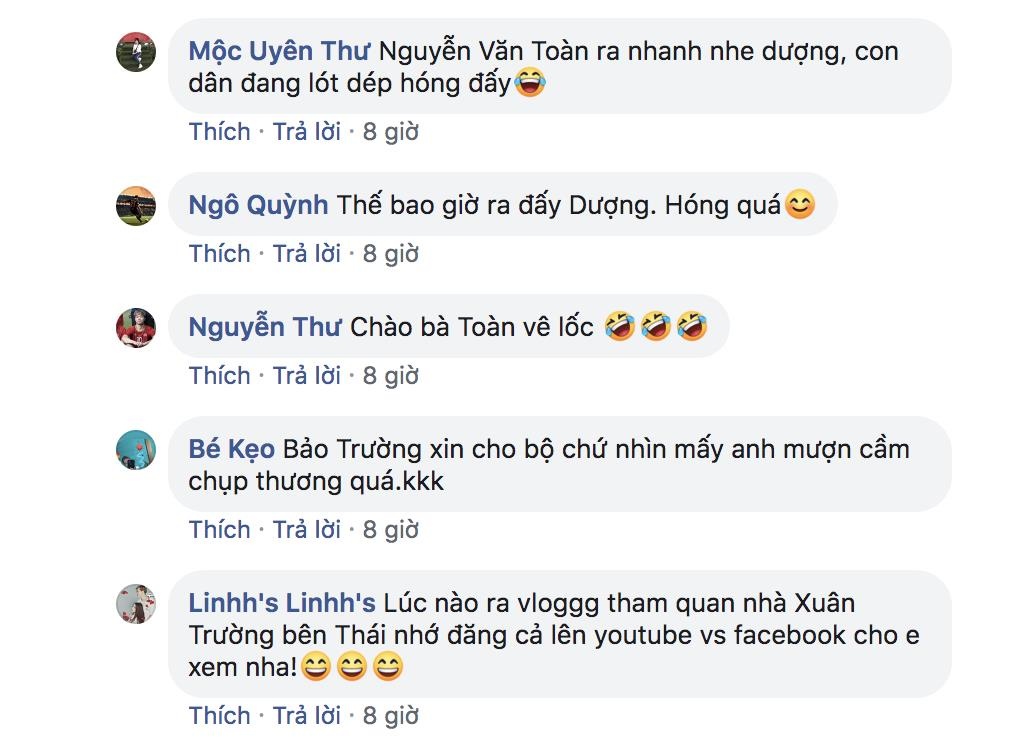 Văn Toàn. đồng đội tham quan nhà Xuân Trường ảnh 2 Van Toan. dong doi tham quan nha Xuan Truong anh 2