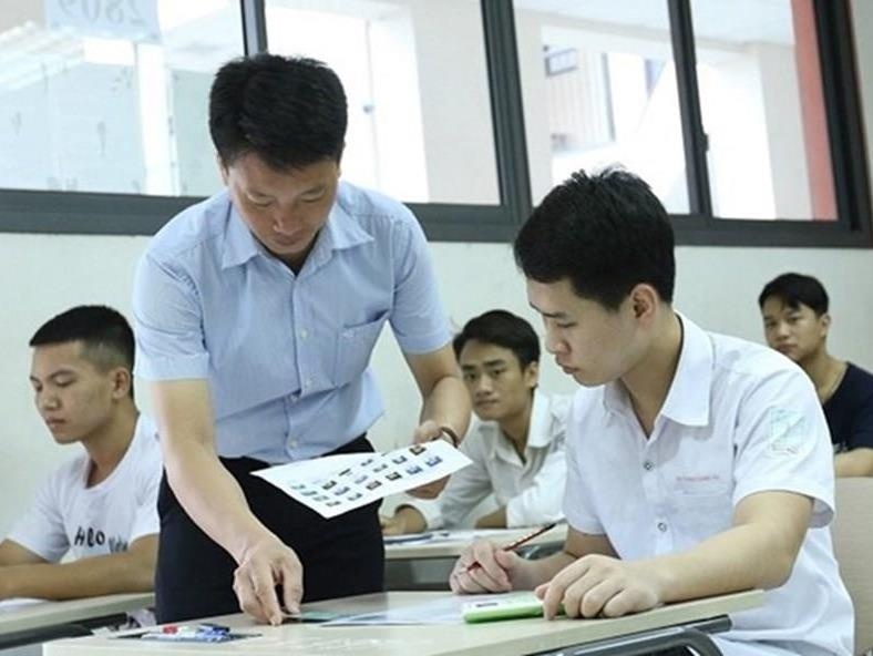 Yeu cau cac truong xoa ten giang vien, dieu chinh de an tuyen sinh hinh anh