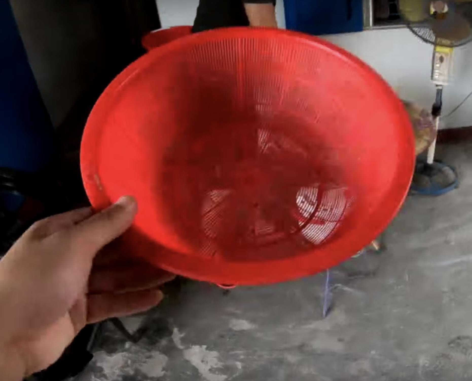 vlogger làm nhà từ 5.000 ống hút nhựa ảnh 2 vlogger lam nha tu 5.000 ong hut nhua anh 2