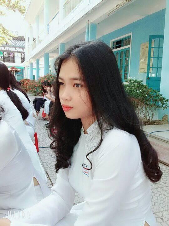 thí sinh nhận đề thi trên giấy a3 ảnh 2 thi sinh nhan de thi tren giay a3 anh 2