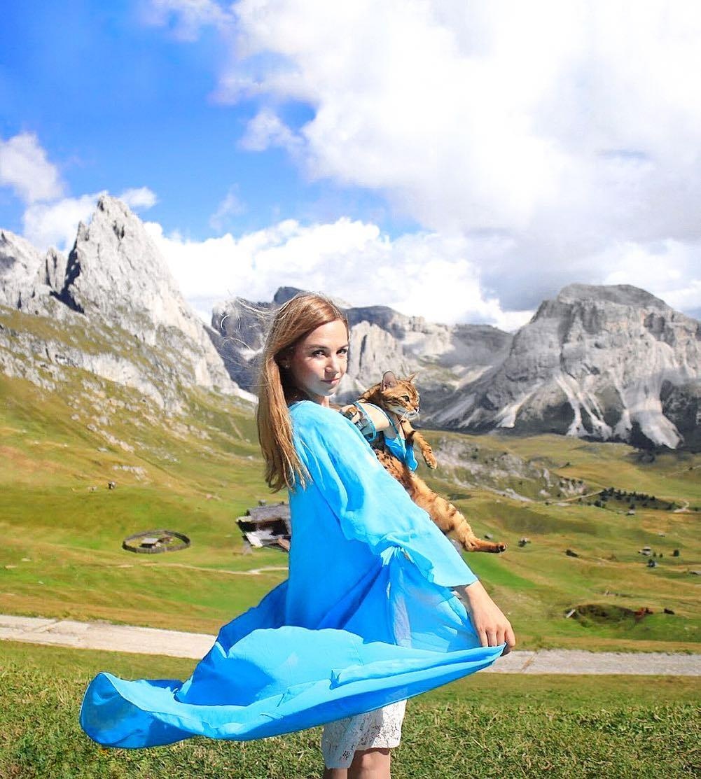 co gai va chu meo di du lich anh 2