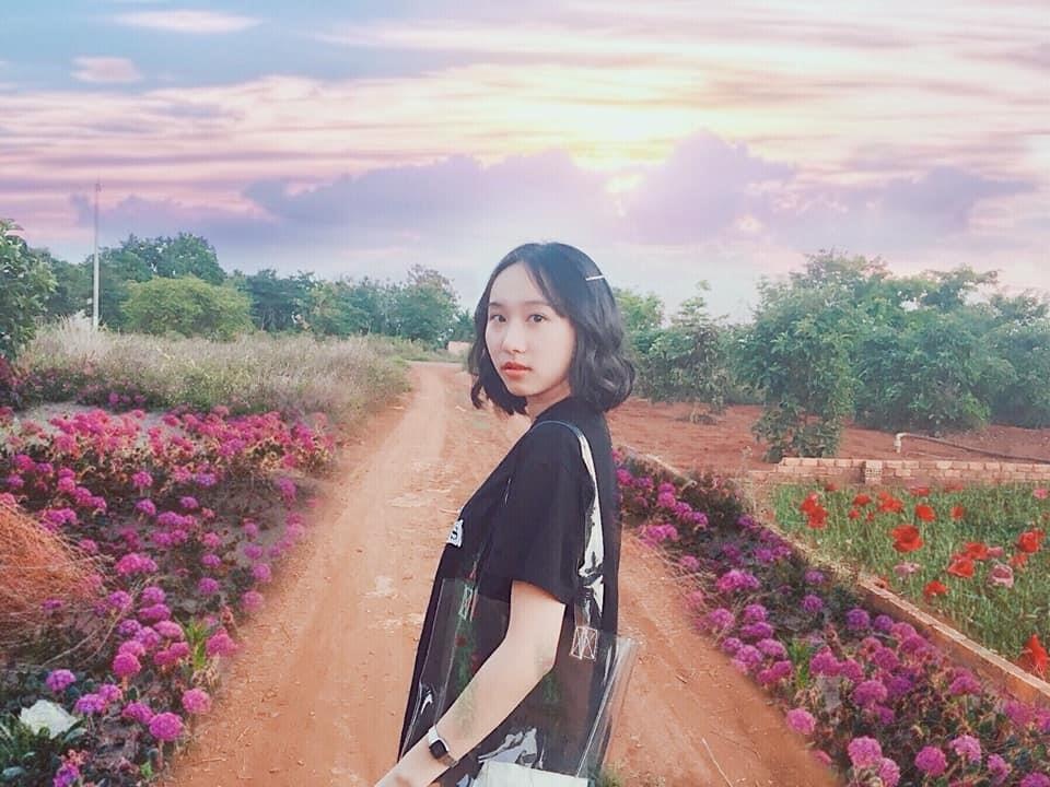 nu sinh diem 10 mon hoa anh 1