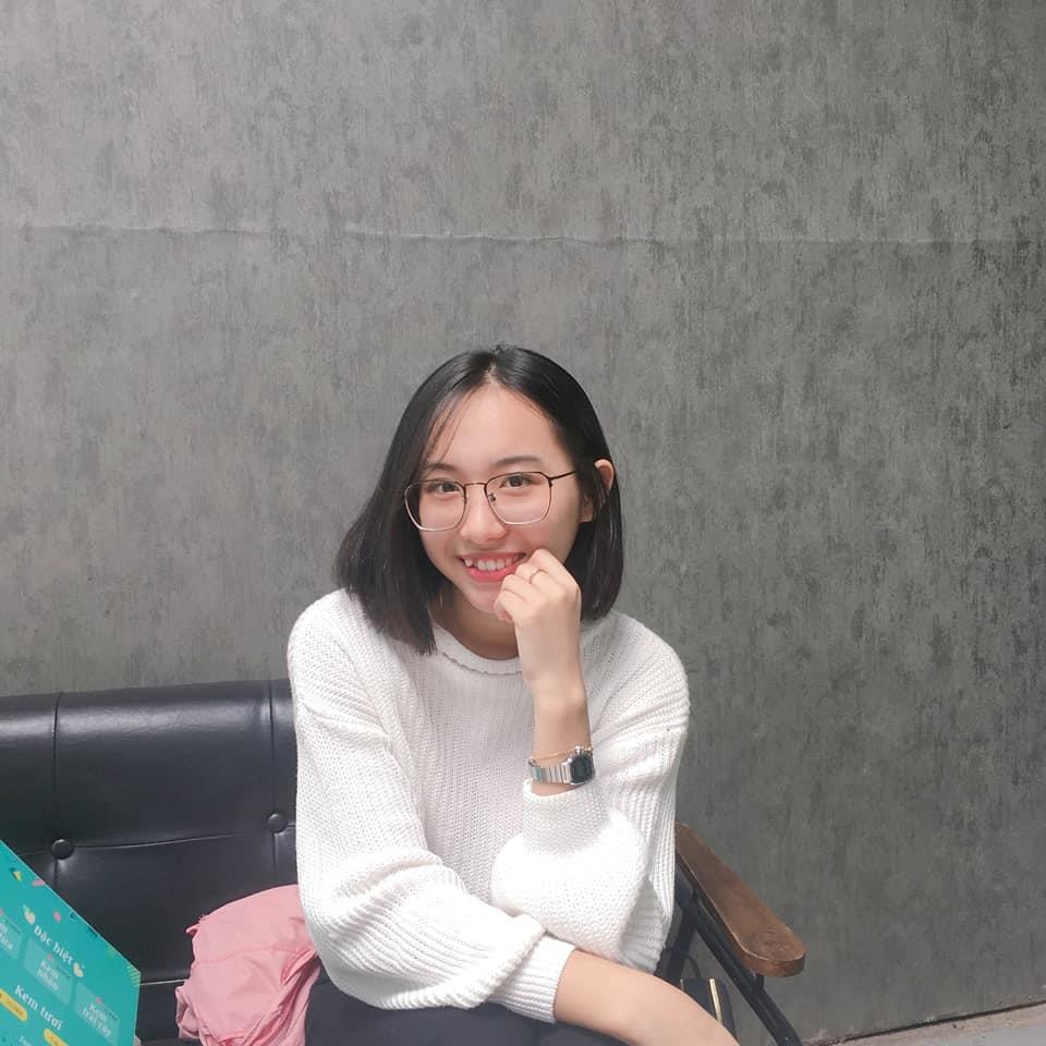 nu sinh diem 10 mon hoa anh 2