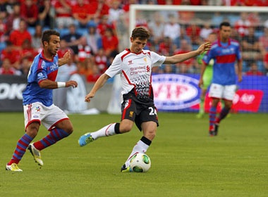 Tan binh toa sang, Liverpool de bep Valerenga hinh anh