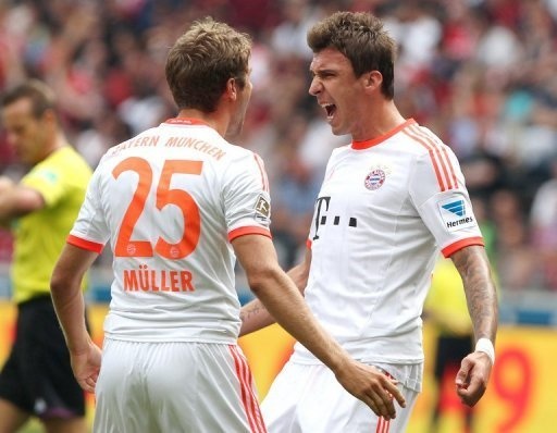 Bayern nhoc nhan gianh 3 diem tren san cua Frankfurt hinh anh