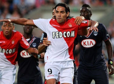 Falcao ghi ban thang dep nhat vong mo man Ligue 1 hinh anh