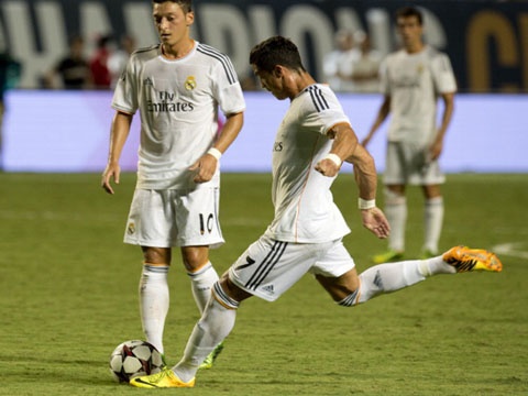 Top 10 sieu pham ban thang tuan qua hinh anh