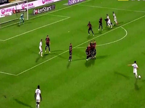 Tieu Zidane ghi ban thang dep nhat tuan qua hinh anh