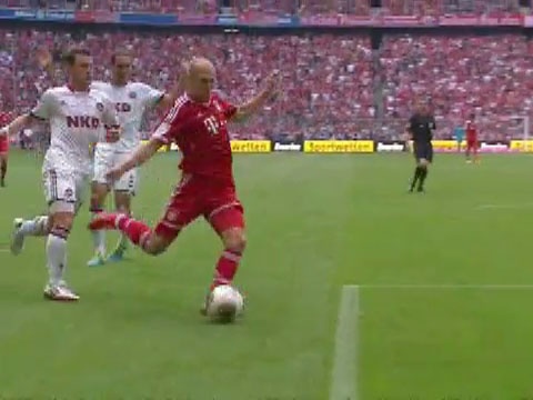 Top 5 ban thang, cuu thua dep nhat vong 3 Bundesliga hinh anh